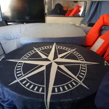 船屋 Maison D'Hote De La Mer-Bateau A Quai-Sea Guesthouse66